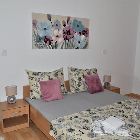 Apartman Luka Kaštela Екстериор снимка