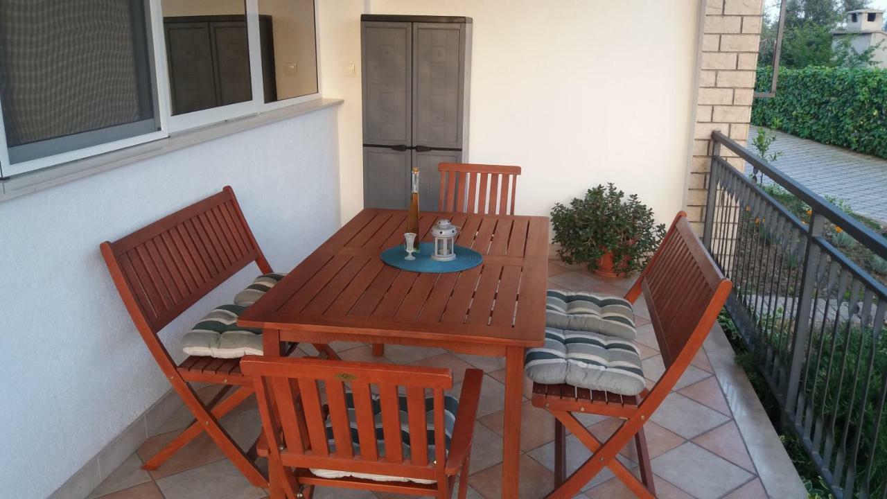 Apartman Luka Kaštela Екстериор снимка
