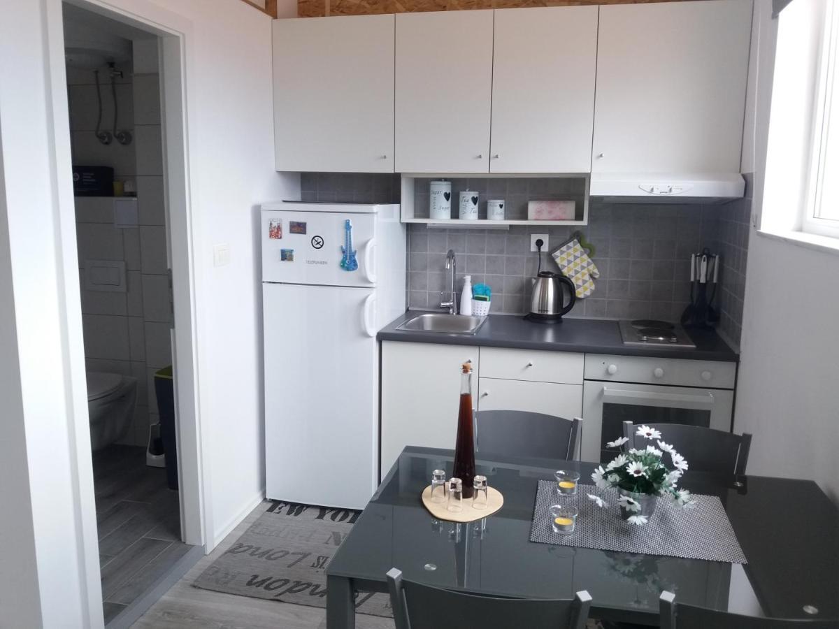 Apartman Luka Kaštela Екстериор снимка
