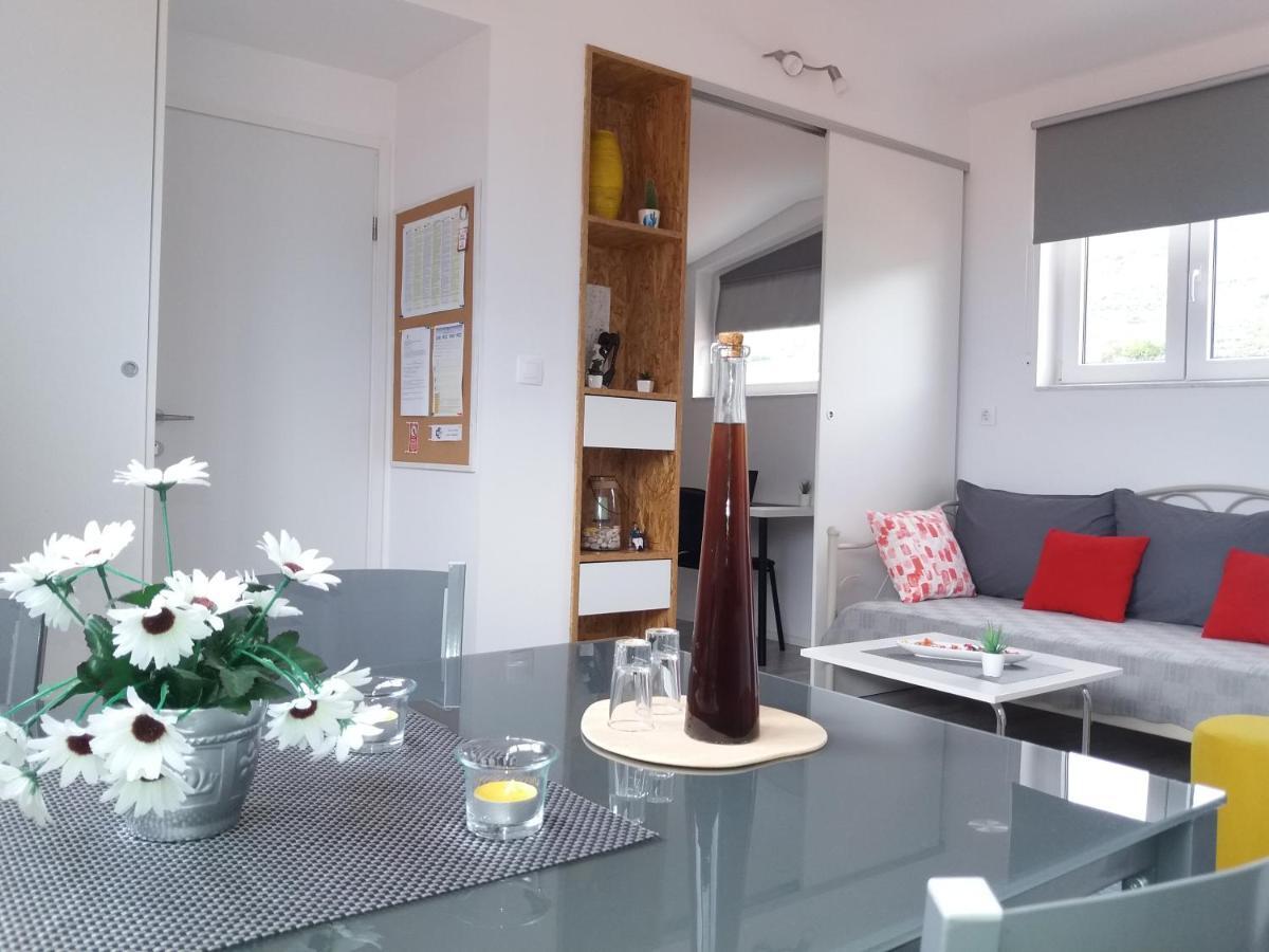 Apartman Luka Kaštela Екстериор снимка