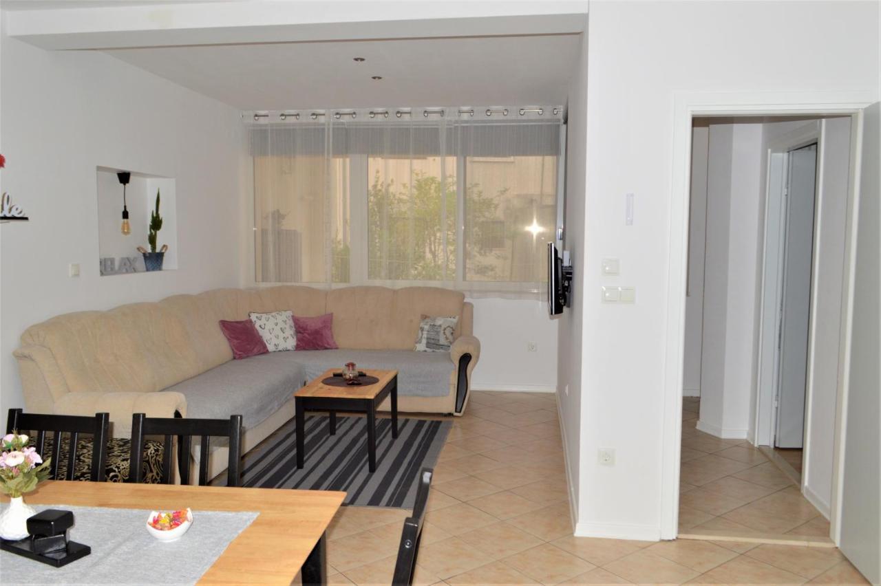 Apartman Luka Kaštela Екстериор снимка