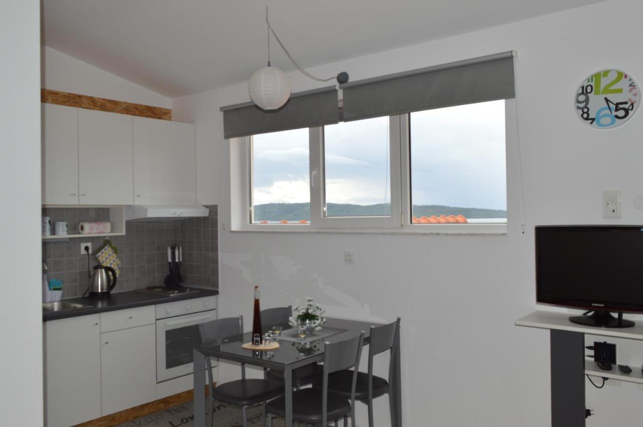 Apartman Luka Kaštela Екстериор снимка