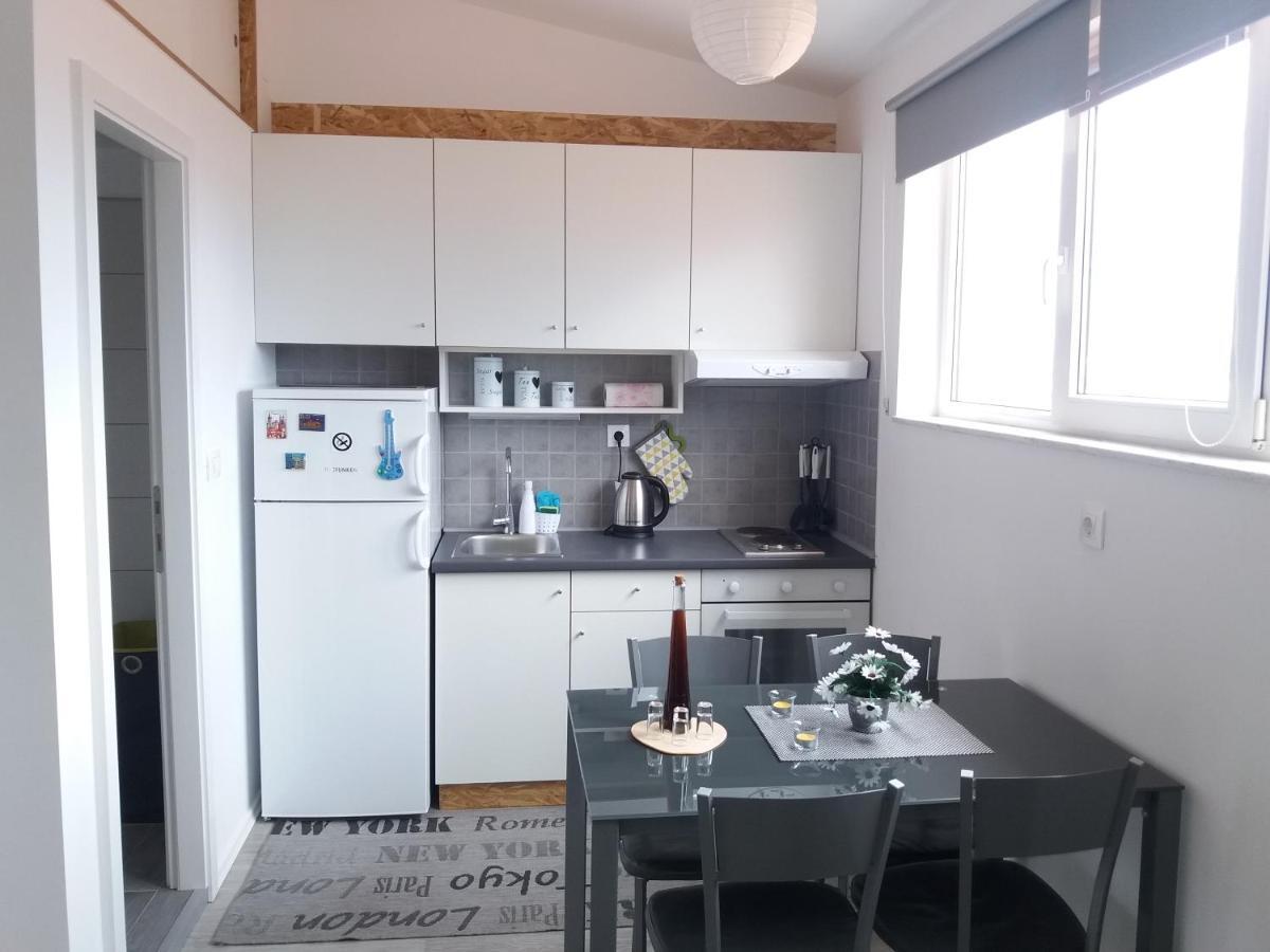 Apartman Luka Kaštela Екстериор снимка