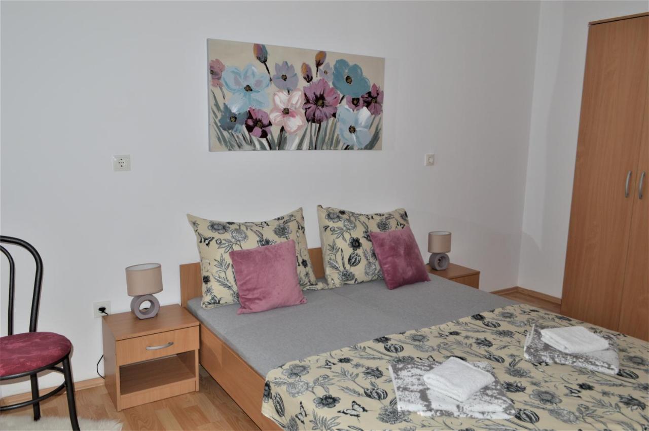 Apartman Luka Kaštela Екстериор снимка