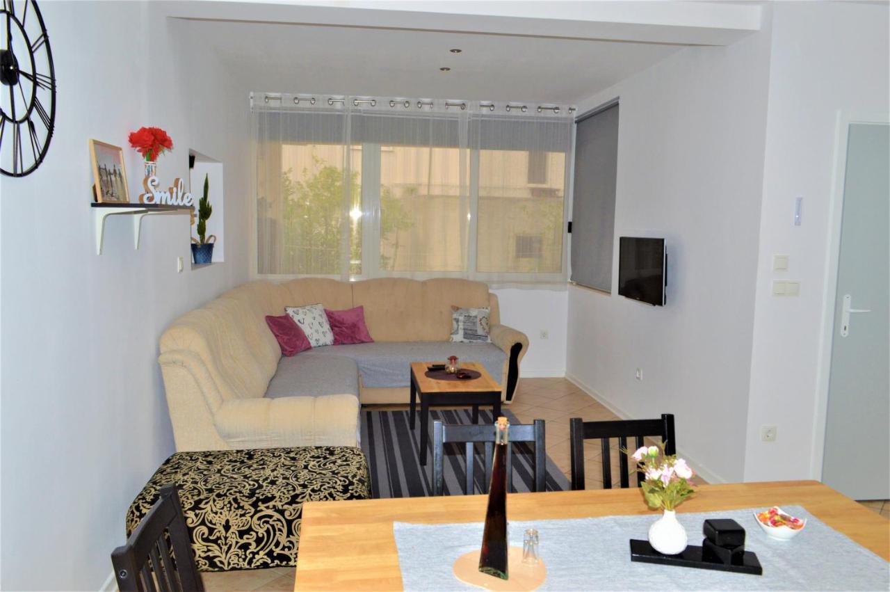 Apartman Luka Kaštela Екстериор снимка