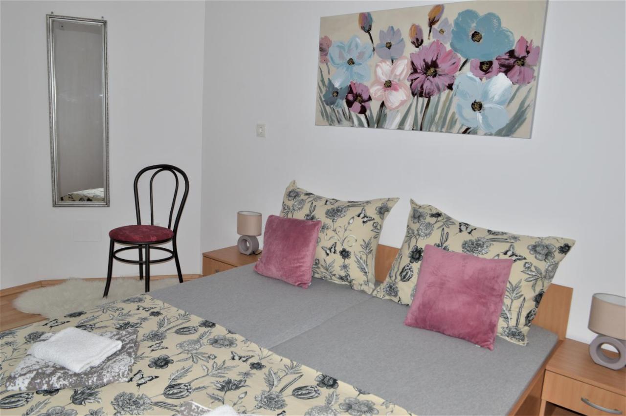 Apartman Luka Kaštela Екстериор снимка