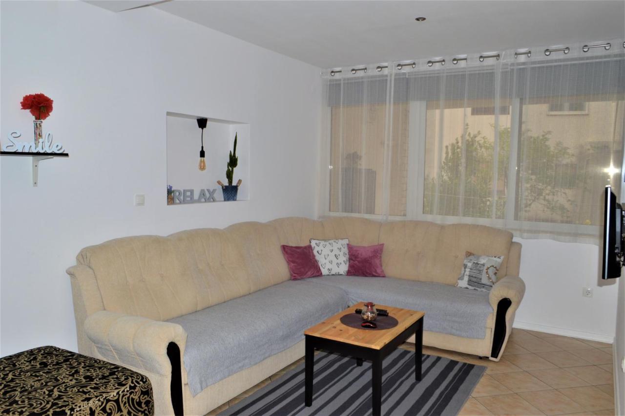 Apartman Luka Kaštela Екстериор снимка